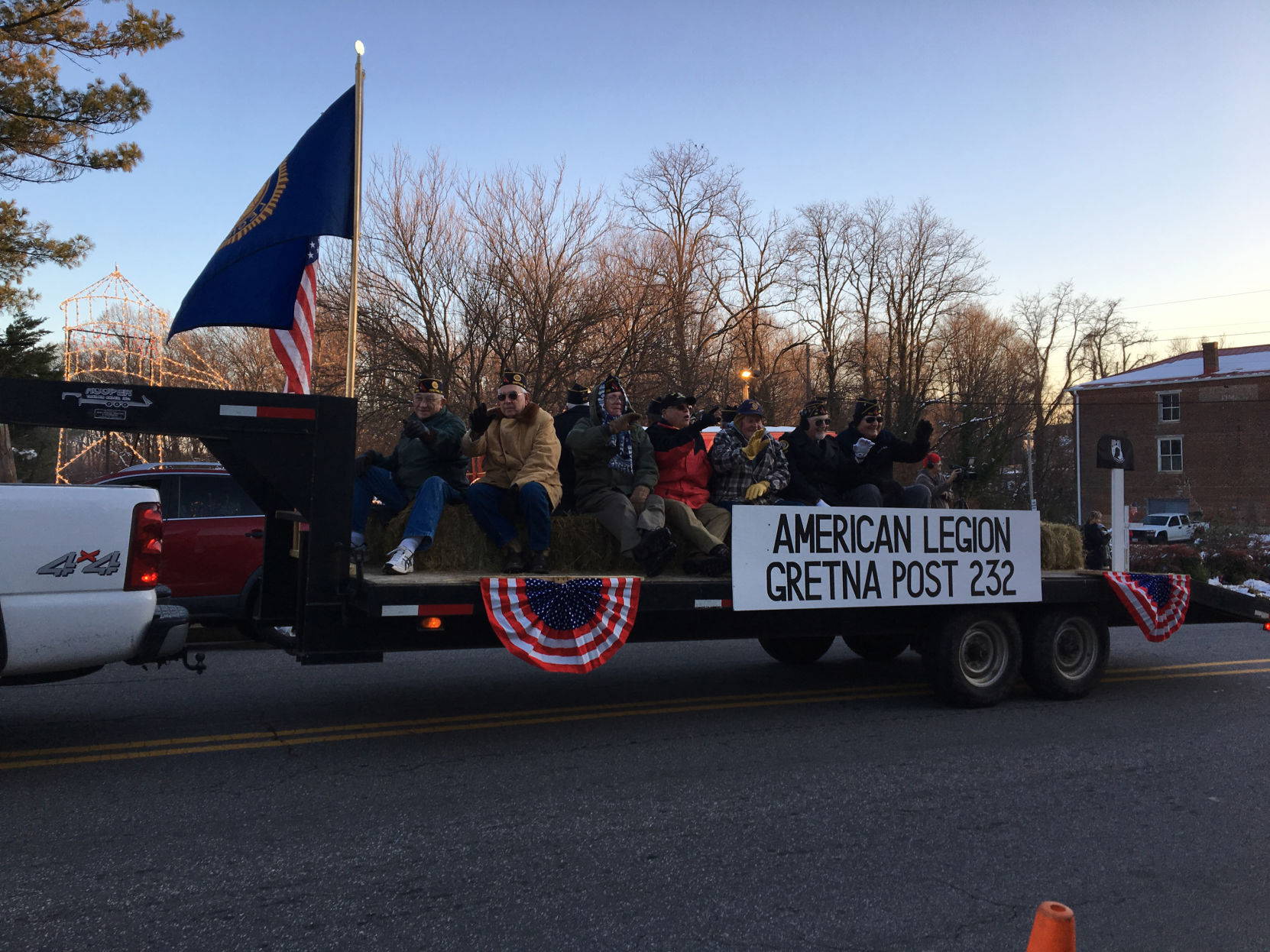 DRB 1211 Parade 03.JPG